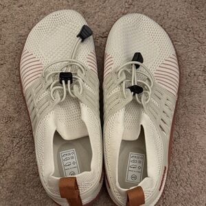 Women’s water shoes